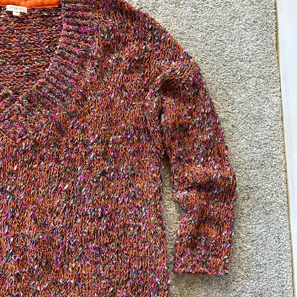 En Crème V Neck Sweater - Picture 4 of 7